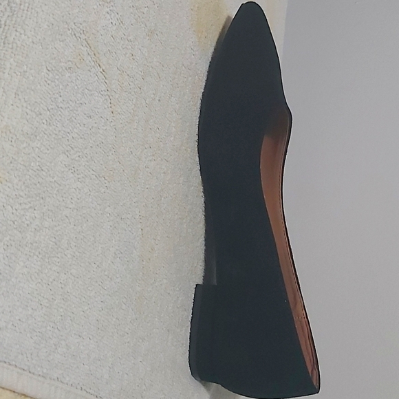 Shoes size 8 - Picture 1 of 3